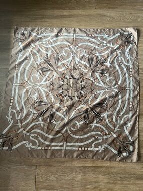 Silky Beige & White Scarf with Rope and Tassel Motif
